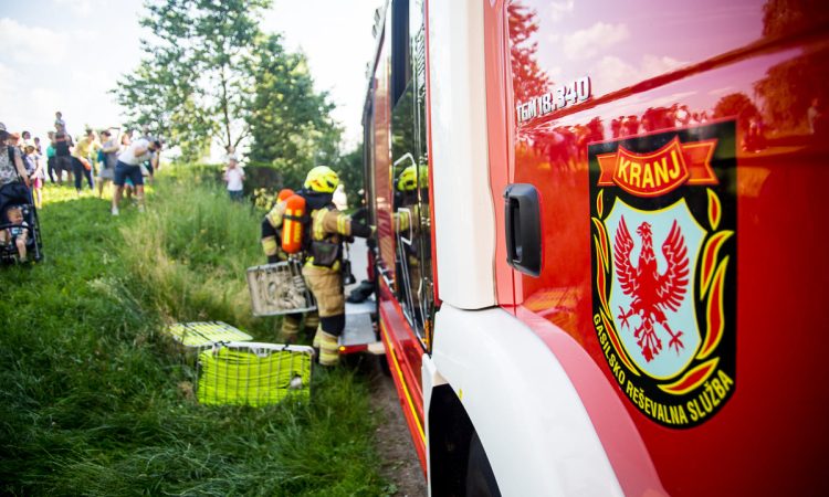 Poklicni gasilci na shodu v Ljubljani glasno izrazili nezadovoljstvo zaradi nizkih plač