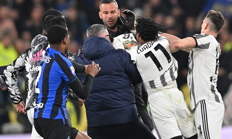 Delno zaprtje stadiona Juventusa zaradi rasizma