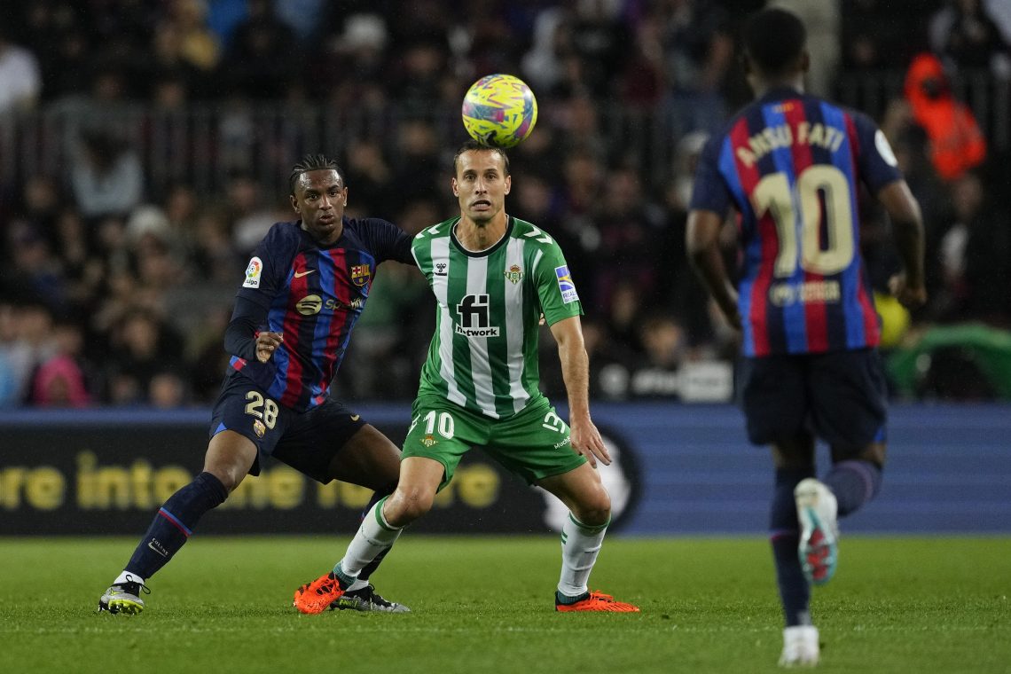 Barcelona še naprej z 11 točkami naskoka pred Realom