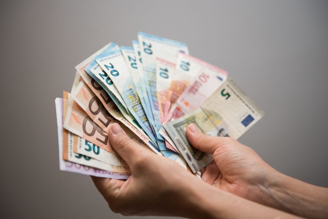 Nekatera podjetja ob praznikih zelo radodarna
