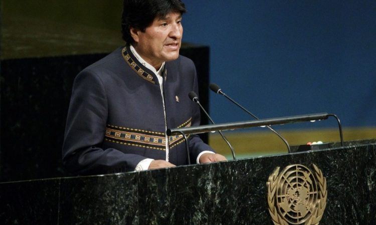 Sodnik v Boliviji izdal nalog za prijetje nekdanjega predsednika Moralesa