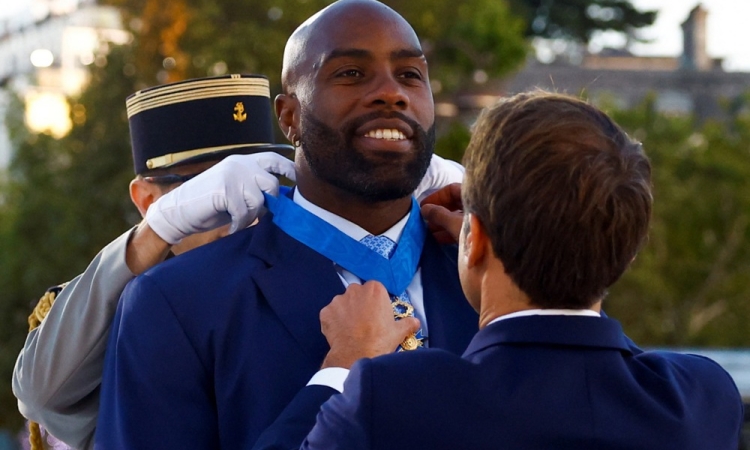 Teddy Riner napovedal vrnitev na tatamije