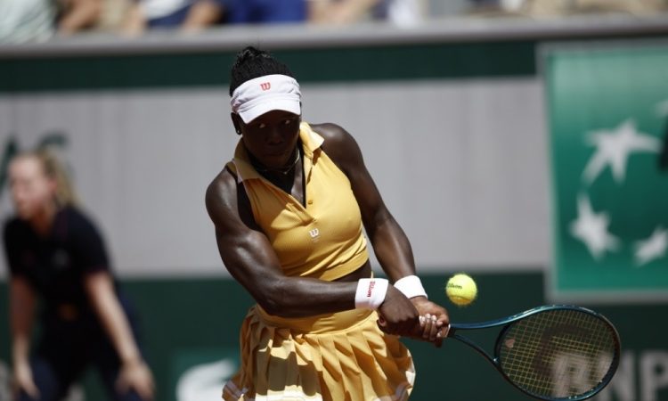 Kanadska najstnica na turnirju WTA v Montrealu izločila drugo igralko sveta