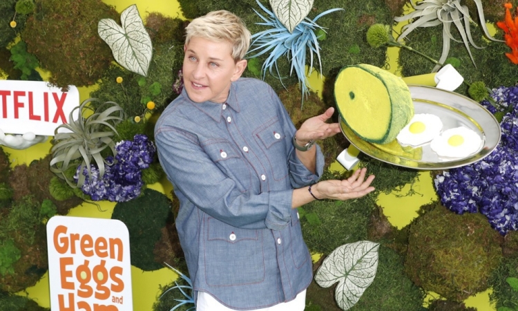 Ellen DeGeneres in Portia de Rossi po selitvi v Anglijo uživata mirno podeželsko življenje