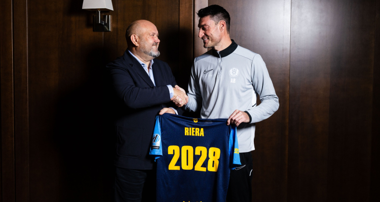 NK Celje in Albert Riera podaljšala do konca junija 2028