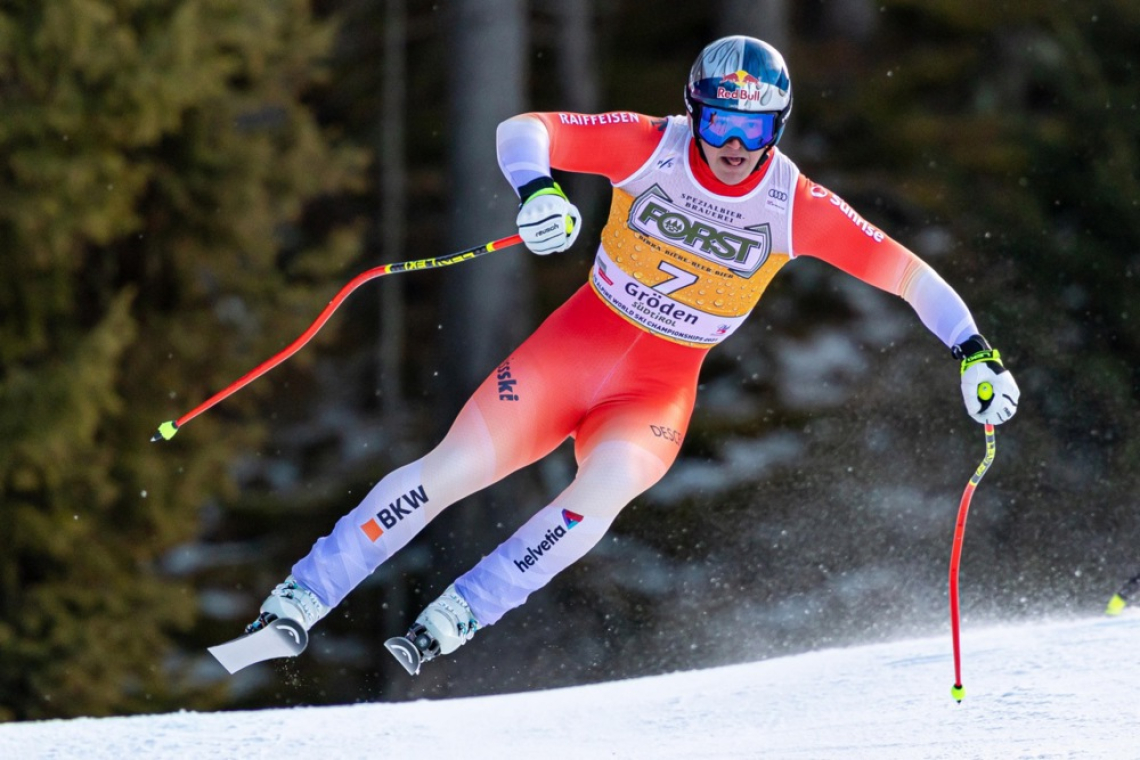 Dvojna švicarska zmaga v Val Gardeni, Hrobat 37.