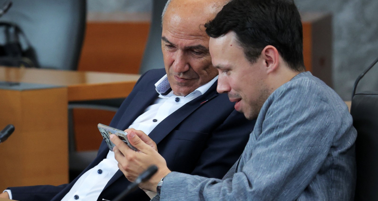 SDS ostaja na vrhu, Svoboda z rahlim dvigom, Gerbčeva stranka prehitela Prerod