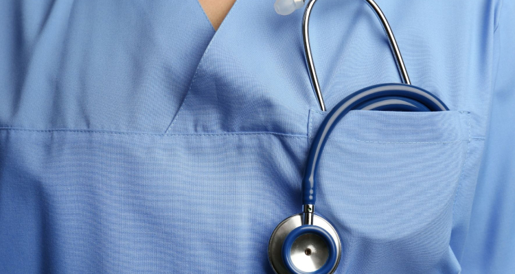 Medicinski sestri po prazničnem dežurstvu zaračunali nočitev