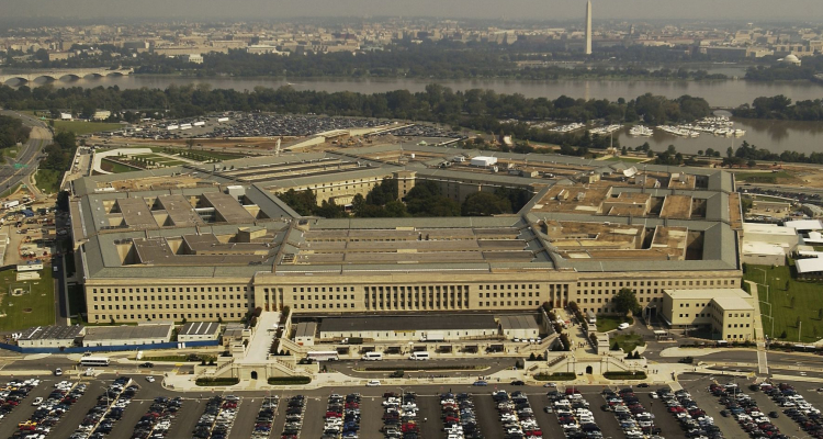 Pentagon naj bi v napadu na Venezuelo uporabil umetno inteligenco podjetja Anthropic