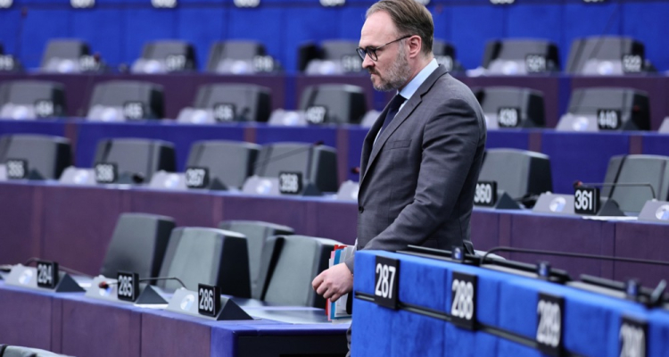 Evropski komisar države pozval k znižanju dajatev na energijo