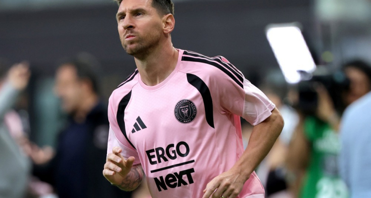 Messi se je izognil hujši poškodbi mišice